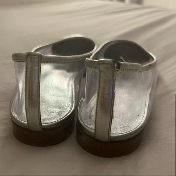 CHANEL METALLIC LEATHER AND VINYL BALLET FLATS - Picture 5 of 5